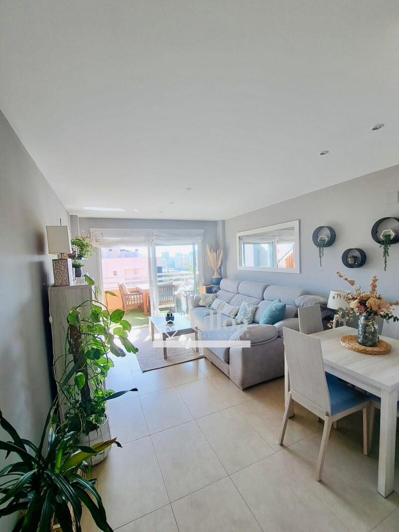 2 bedroom Apartment for sale