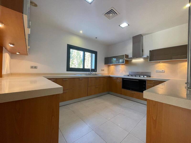 6 chambre Maison Troglodyte à vendre
