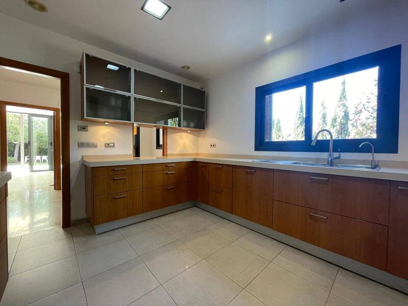 6 chambre Maison Troglodyte à vendre