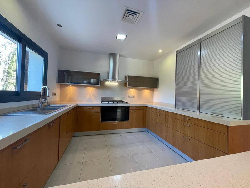 6 chambre Maison Troglodyte à vendre