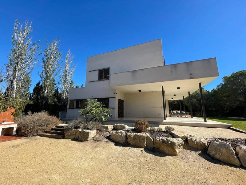 6 chambre Maison Troglodyte à vendre
