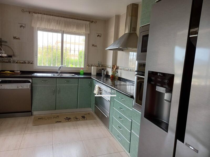 4 bedroom Villa for sale