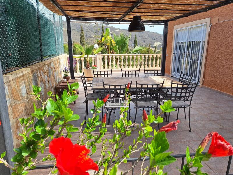 4 bedroom Villa for sale