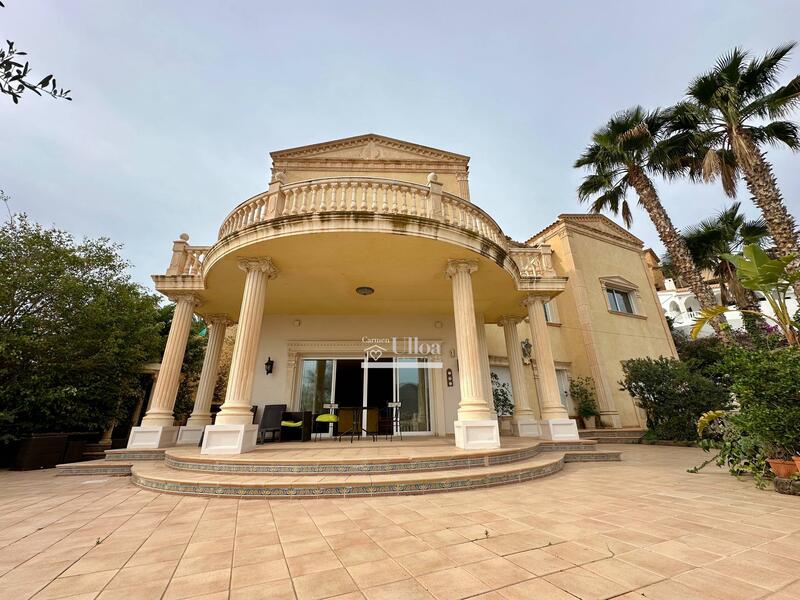 Villa til salg i El Campello, Alicante