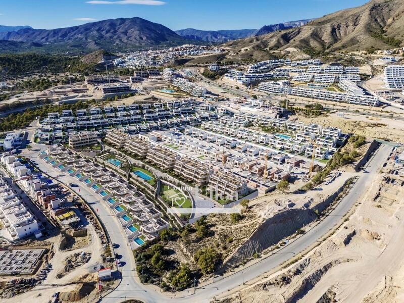 3 bedroom Apartment for sale