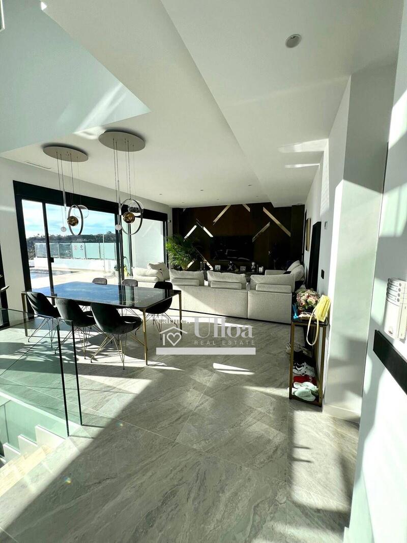 3 bedroom Villa for sale
