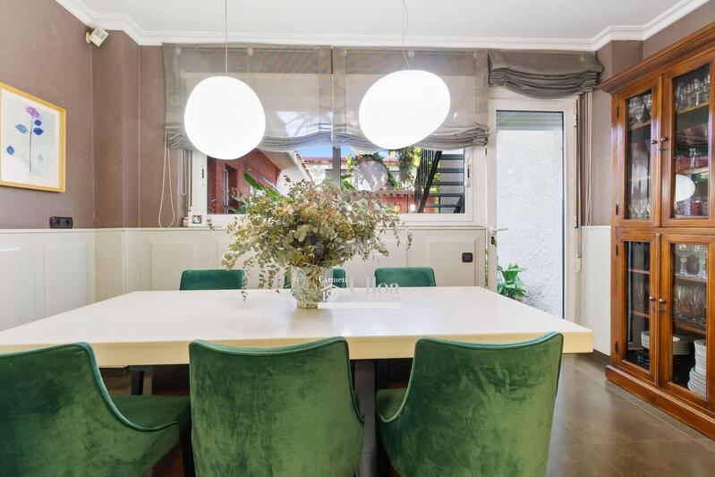7 sovrum Villa till salu
