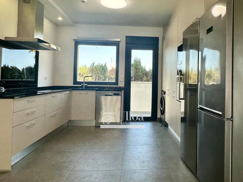 5 bedroom Villa for sale