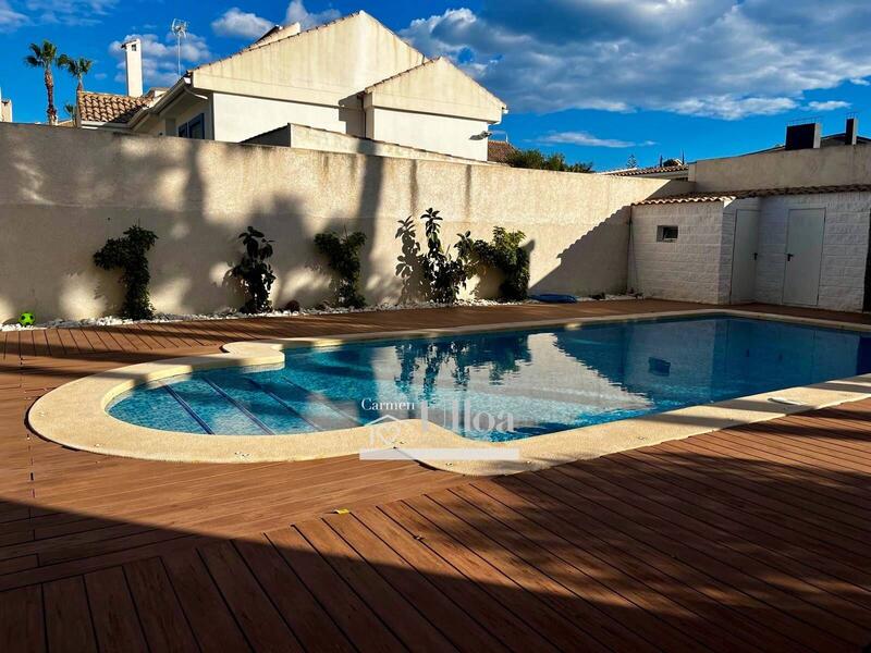 Villa til salg i Mutxamel, Alicante
