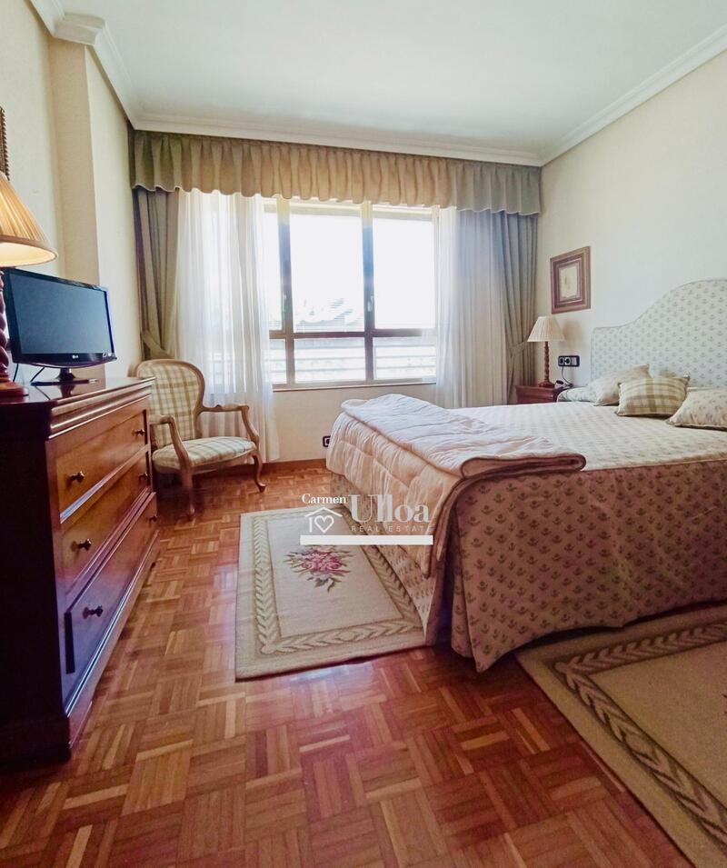 4 bedroom Apartment for sale
