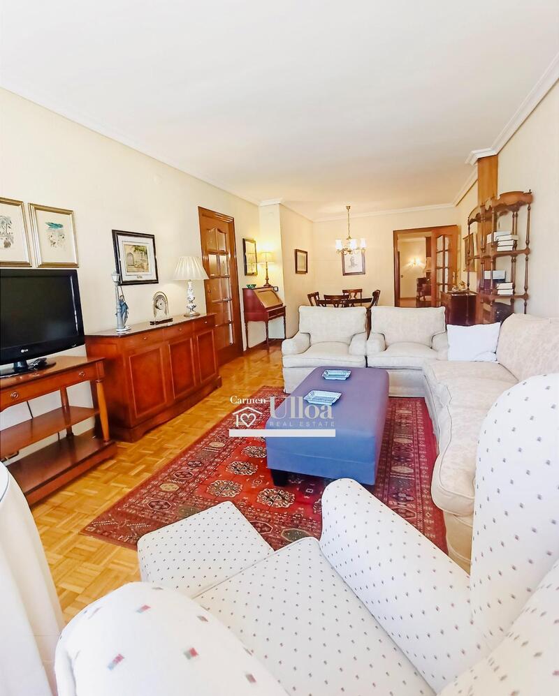 4 bedroom Apartment for sale