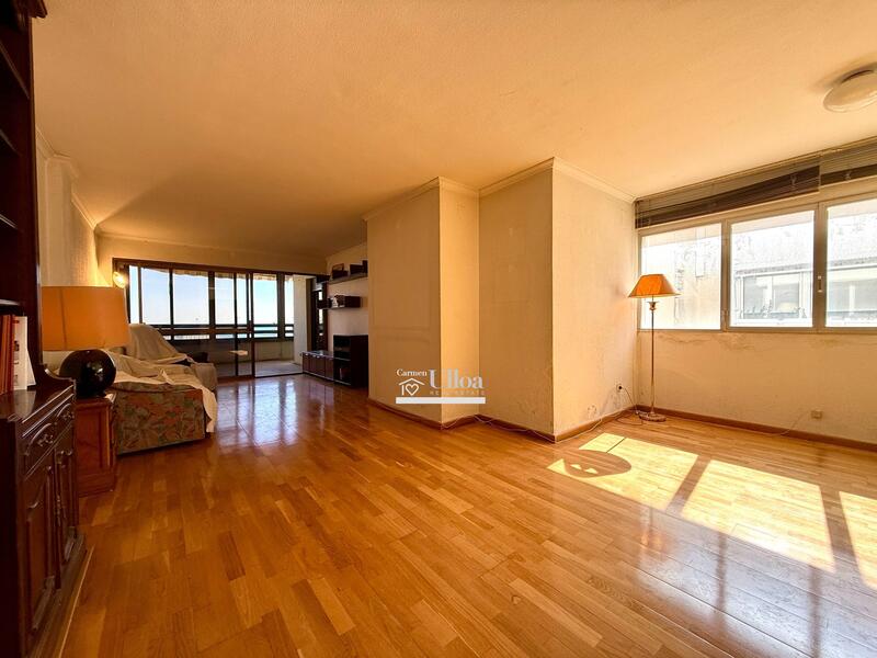 4 bedroom Apartment for sale