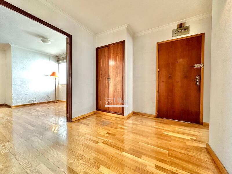 4 bedroom Apartment for sale