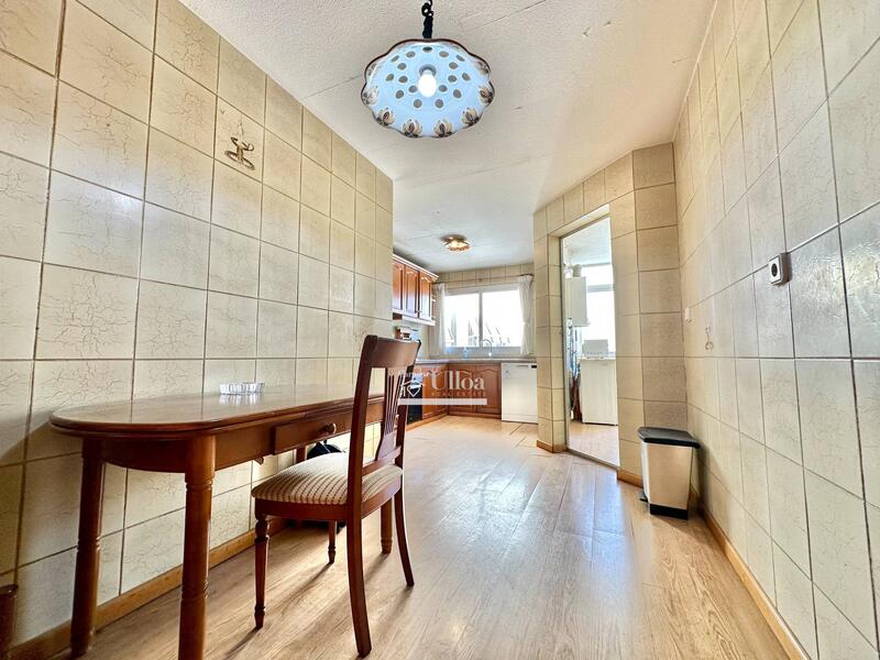 4 bedroom Apartment for sale