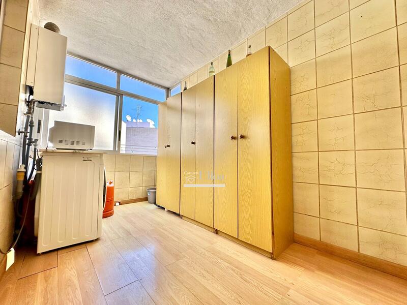 4 bedroom Apartment for sale