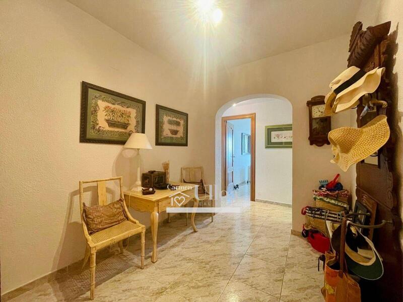 5 bedroom Apartment for sale