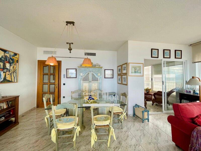 5 bedroom Apartment for sale