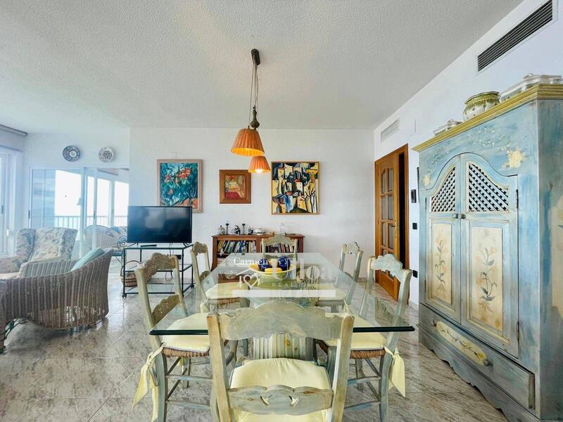 5 bedroom Apartment for sale