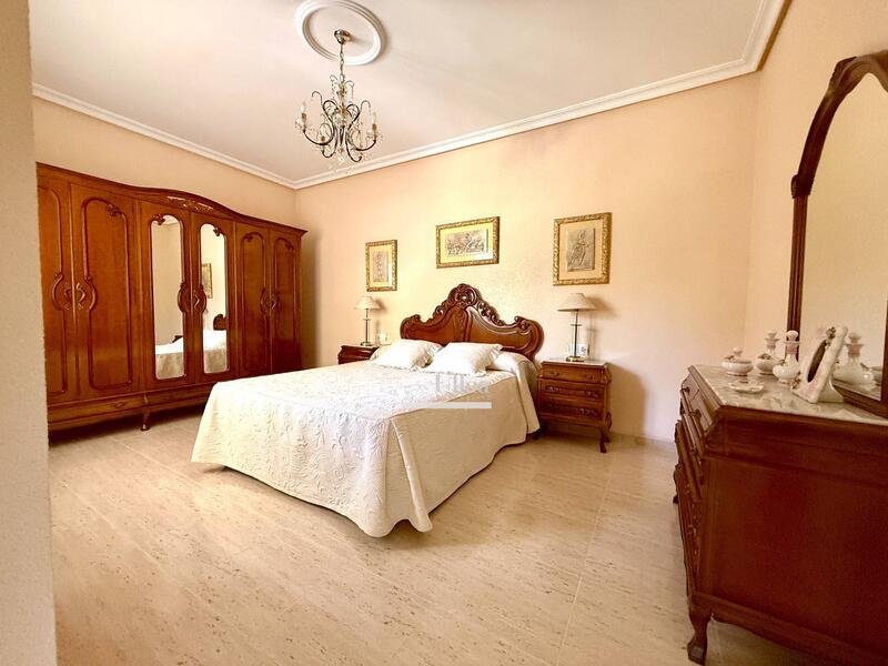 7 Cuarto Villa en venta