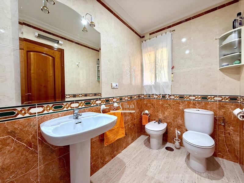 7 Cuarto Villa en venta
