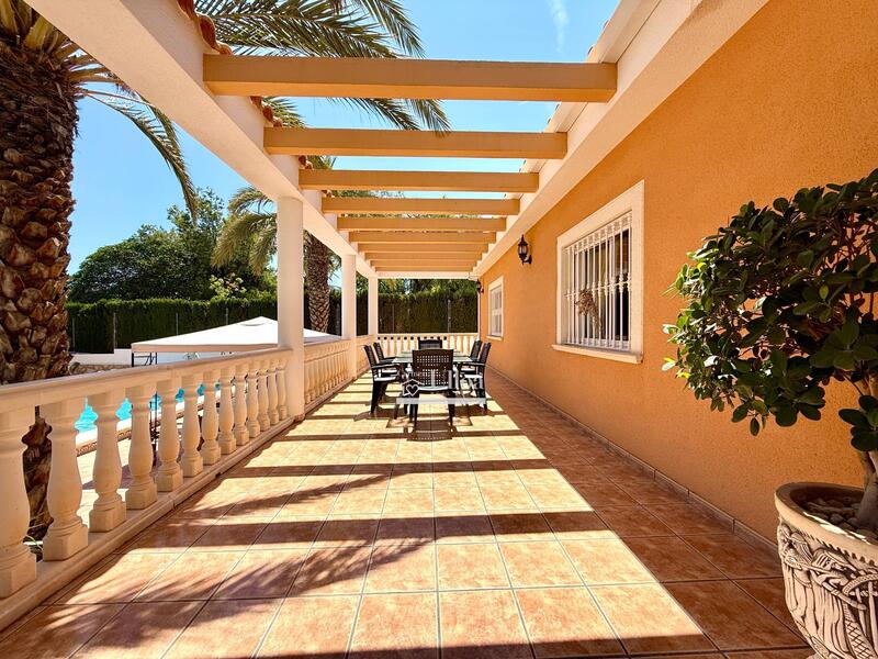 7 Cuarto Villa en venta