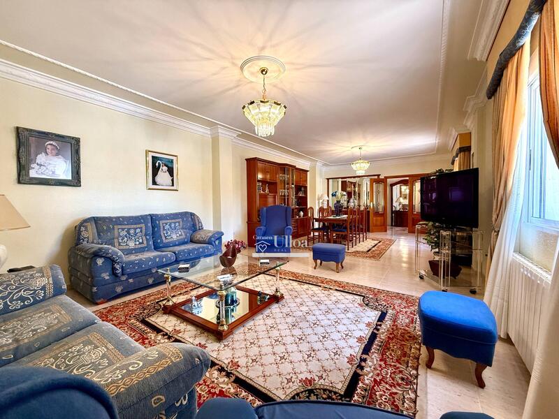 7 Cuarto Villa en venta