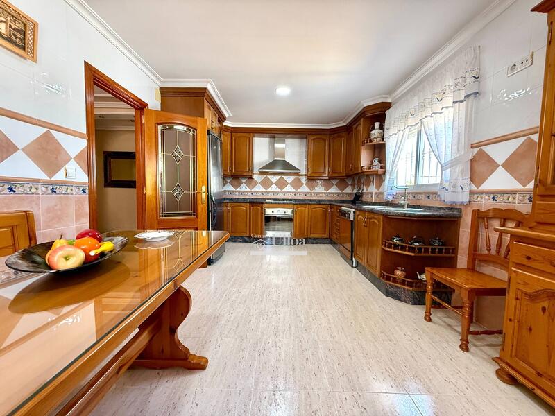 7 Cuarto Villa en venta