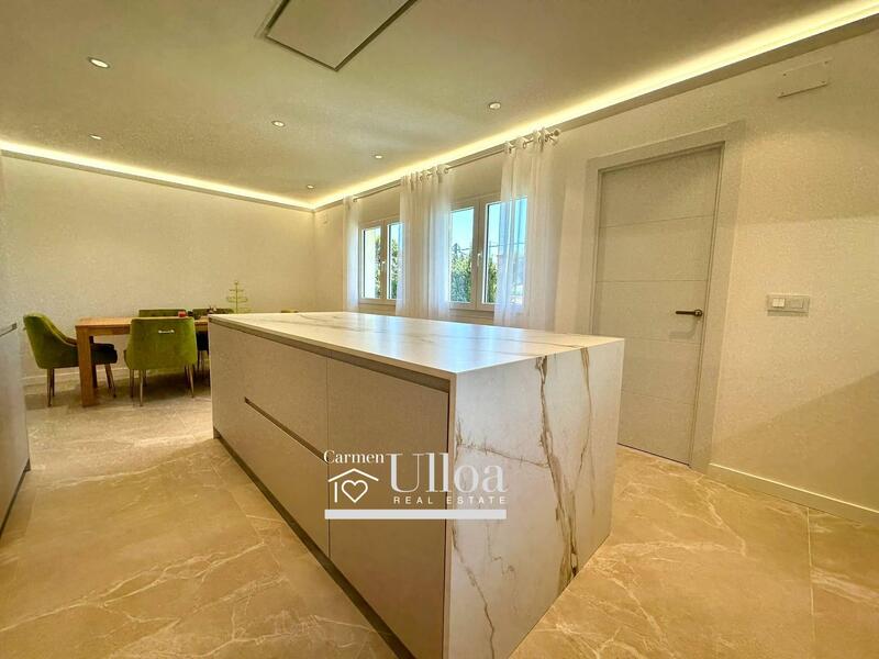 7 bedroom Villa for sale