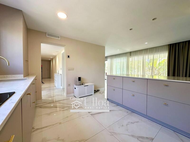 7 bedroom Villa for sale
