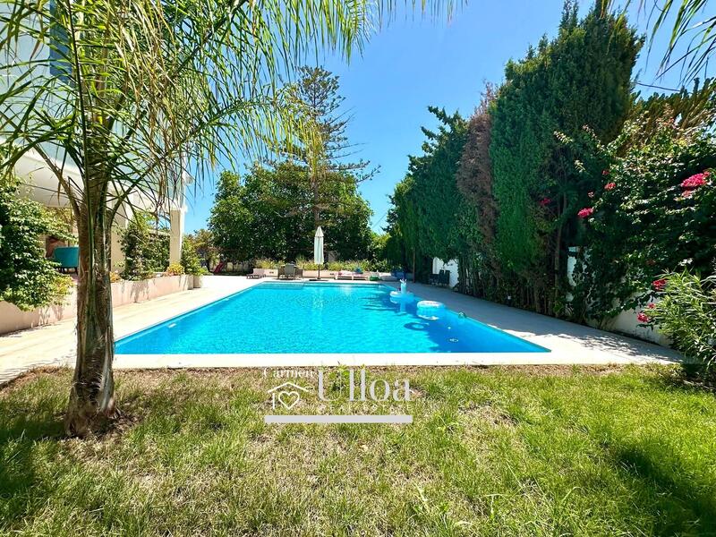 7 bedroom Villa for sale