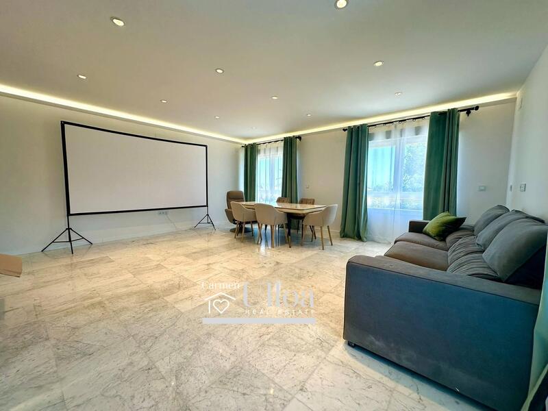 7 bedroom Villa for sale