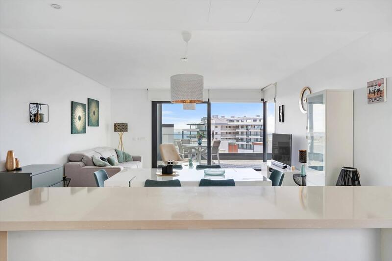 4 bedroom Apartment for sale