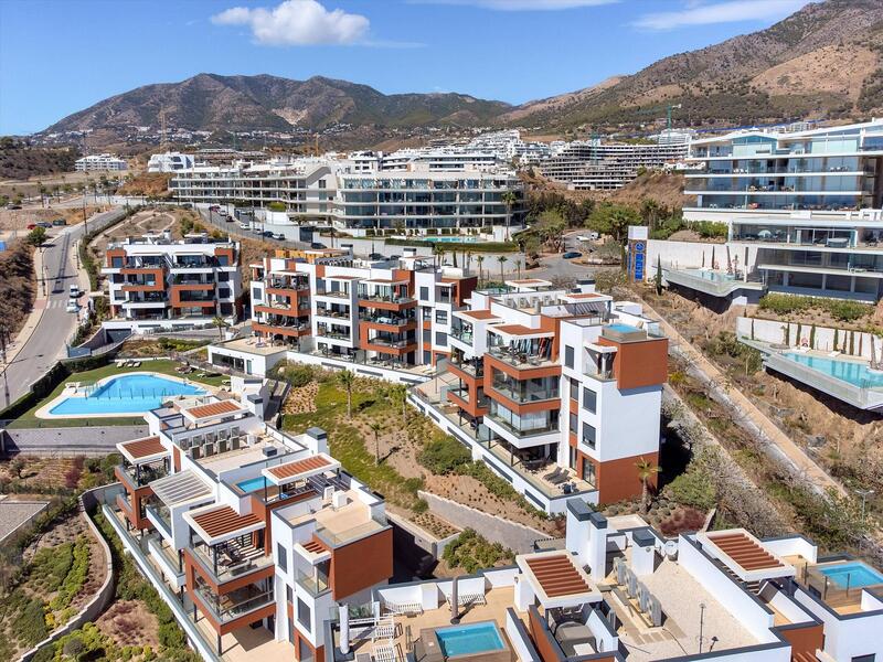 4 bedroom Apartment for sale