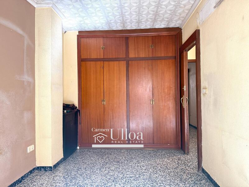 3 спальная комната квартира продается