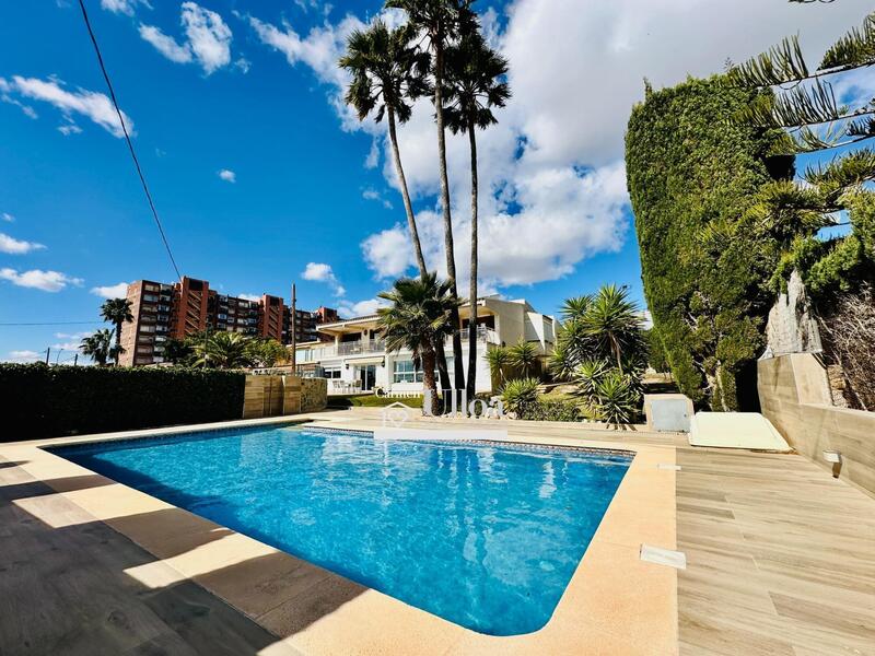 Villa for sale in Alacant/Alicante, Alicante