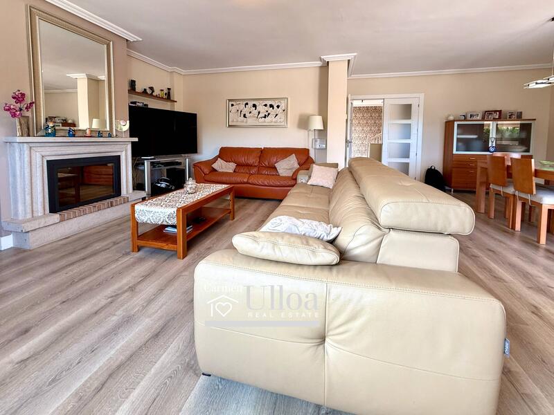 4 Cuarto Villa en venta