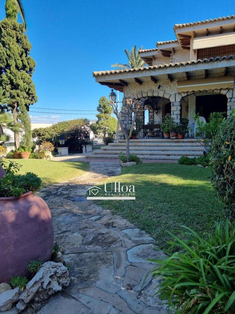 5 chambre Maison Troglodyte à vendre