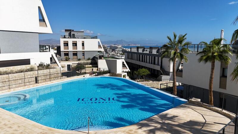 3 bedroom Apartment for sale