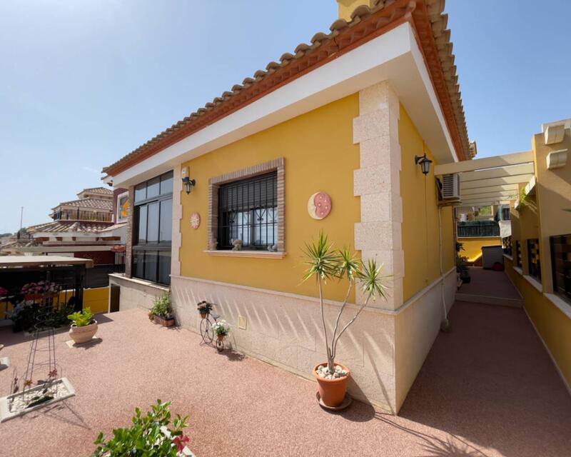 Villa zu verkaufen in Bigastro, Alicante