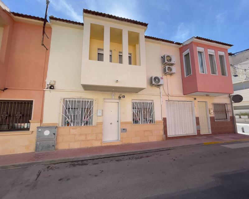 Villa for sale in Daya Vieja, Alicante
