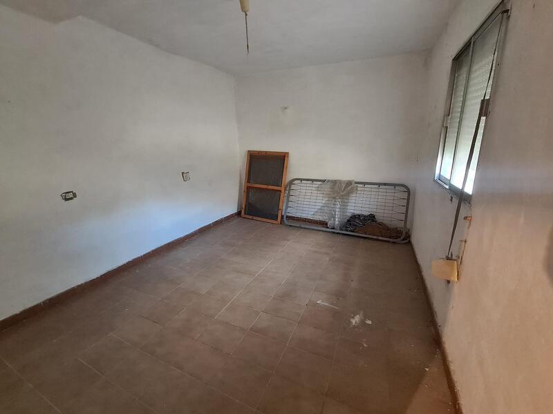 4 slaapkamer Gezinswoning Te koop