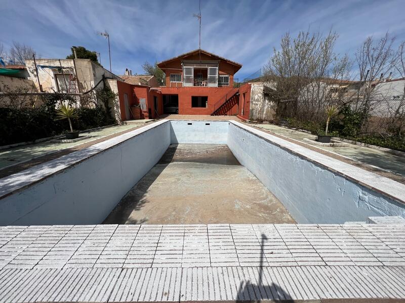 3 Cuarto Villa en venta