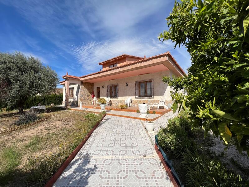 Villa til salgs i Hondon de los Frailes, Alicante