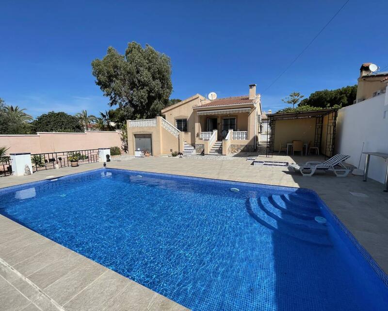 Villa til salg i Ciudad Quesada, Alicante