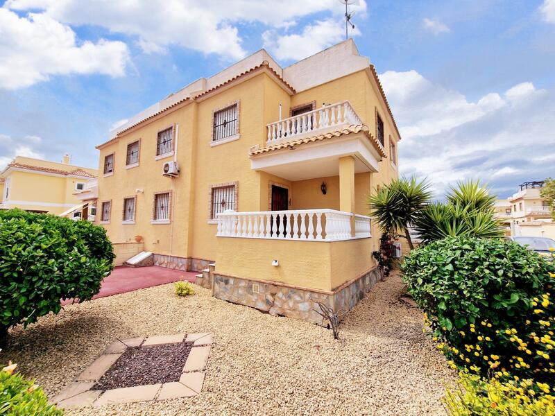 Duplex for sale in Ciudad Quesada, Alicante