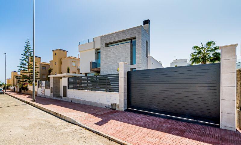 5 Cuarto Villa en venta