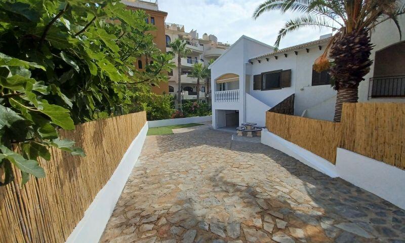 2 Cuarto Villa en venta