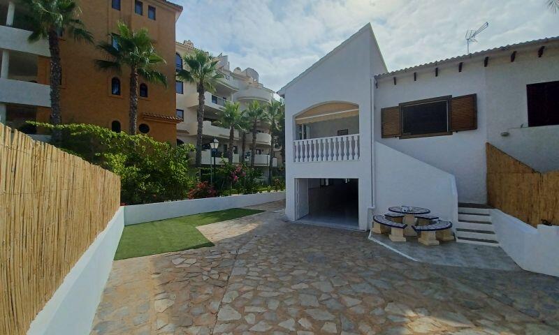 2 Cuarto Villa en venta