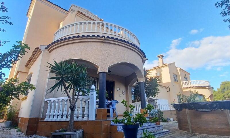 Villa à vendre dans Orihuela Costa, Alicante