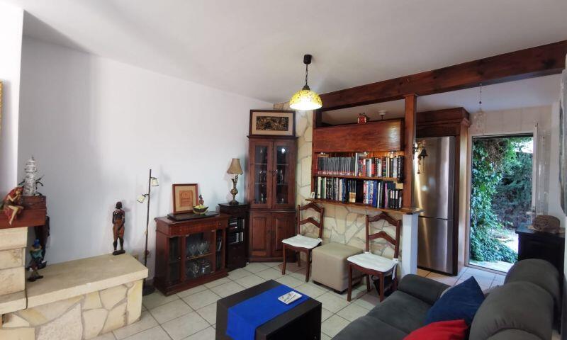 4 Cuarto Villa en venta